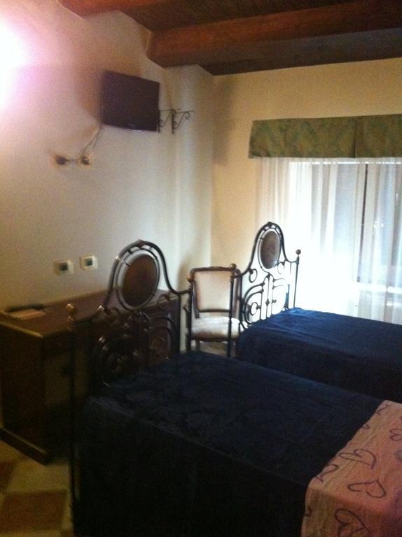 Hotel San Leo 塞萨奥伦卡 客房 照片